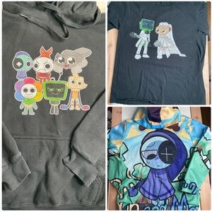 ROBLOX Dandy’s World themed tops, 1 t-shirt, 2 hoodies, sold as bundle!